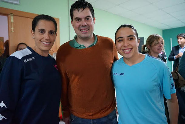 Ana Rosell impartió un ‘clinic’ en San Lorenzo de El Escorial para promocionar el fútbol femenino