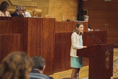 La Asamblea de Madrid aprueba la propuesta de Cs para que todos los alumnos se beneficien el próximo curso de la gratuidad de libros de texto