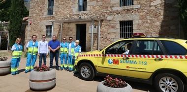 El gerente del SUMMA vista las instalaciones de la Uvi Móvil cedida temporalmente a San Lorenzo de El Escorial