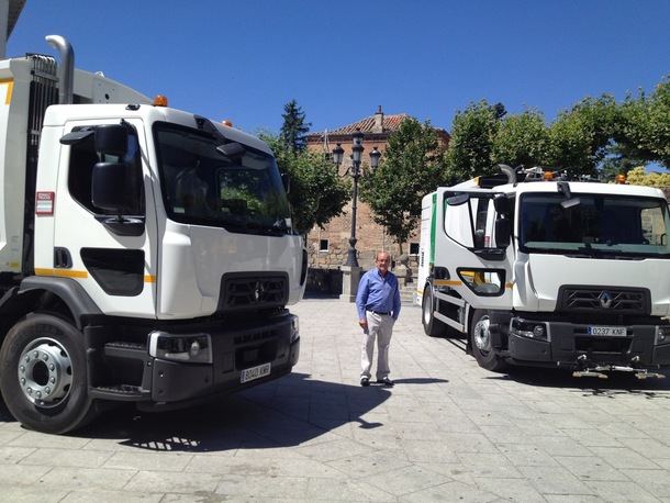 Dos nuevos vehículos para reforzar el servicio de limpieza en El Escorial