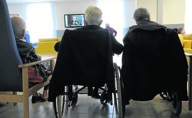 60 ancianos de la ‘residencia de los horrores’ que la Comunidad de Madrid tiene en Soto del Real se han quedado en la calle.