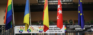 El PSOE de Torrelodones pide que la bandera arcoíris ondee nuevamente en el balcón del Ayuntamiento