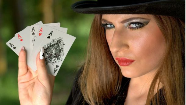 El papel de las mujeres en el mundo del poker