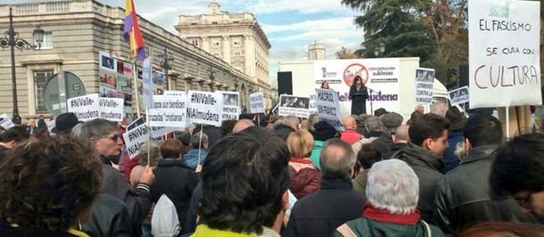 Colectivos memorialistas se concentrarán hoy ante el Supremo para exigir la salida de Franco del Valle de los Caídos