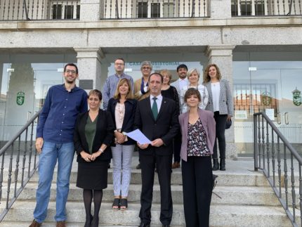 El Ayuntamiento de Alpedrete firma el convenio para remodelar la Estación de Cercanías de Mataespesa