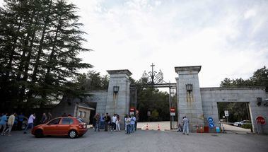 La Asamblea de Madrid apoya reconvertir el Valle de los Caídos con la abstención de Ciudadanos