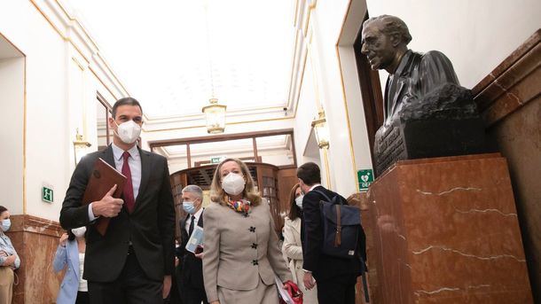 Pedro Sánchez y Nadia Calviño