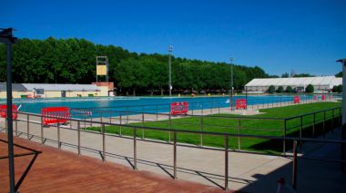 Los titulares del Carné Joven tienen acceso gratuito a las piscinas públicas de la Comunidad de Madrid