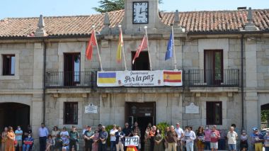 Guadarrama se concentra en memoria de Miguel Ángel Blanco y de todas las víctimas del terrorismo