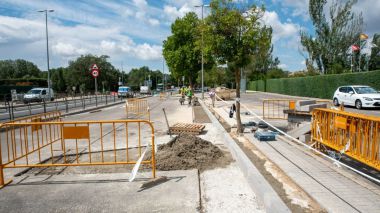 Obras de mejora en la vía de servicio de la M-513