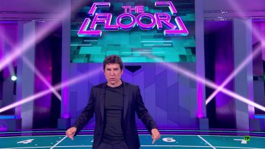 Antena 3 dobla a Telecinco en prime time con el esperado estreno de 'The Floor'