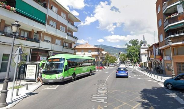 Cambio temporal en la parada de autobús de Alfonso Senra por obras