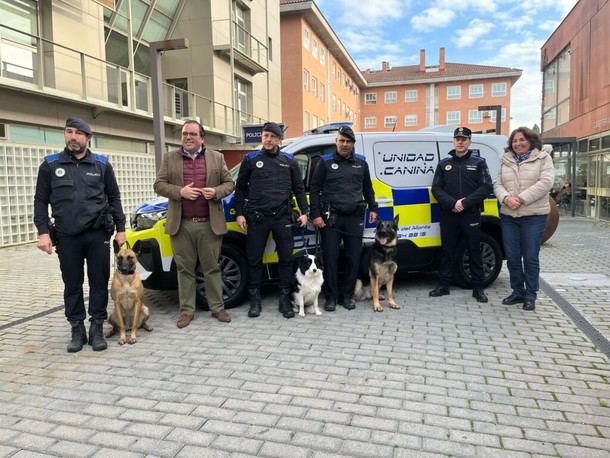 Boadilla del Monte suma una furgoneta para su Unidad Canina policial