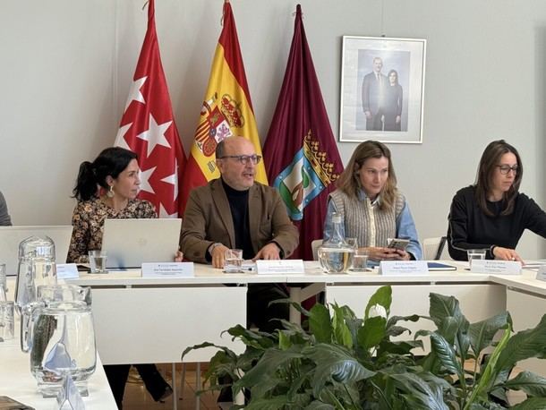 Ayuntamiento lanza guía de recursos para la comunidad LGTBI en Madrid