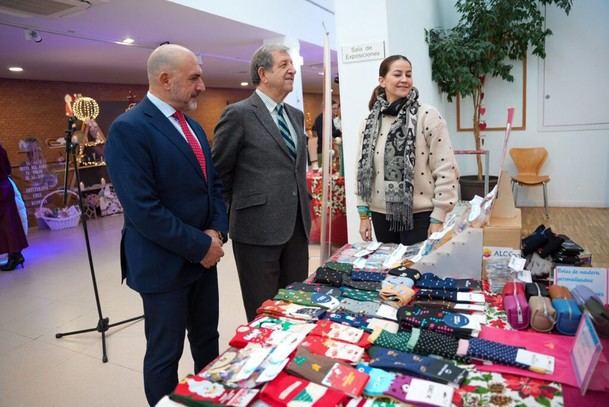 Villanueva de la Cañada da inicio a su Mercado Navideño