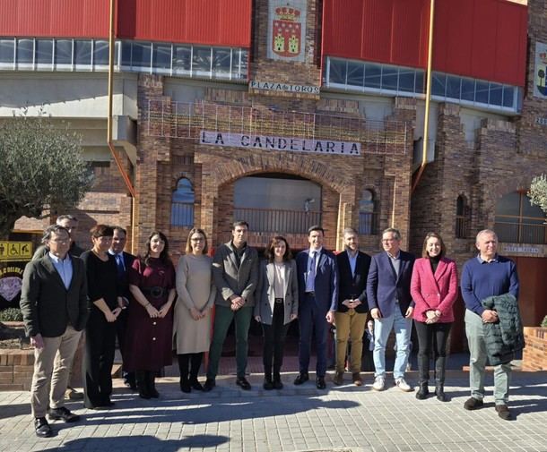 Ayuso destaca la memoria histórica al recibir el Premio Garbanzo Dorado en Valdemorillo