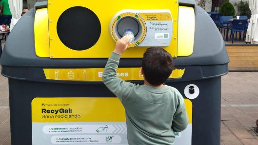 Galapagar recicla más de 14.000 envases gracias a un programa de recompensas