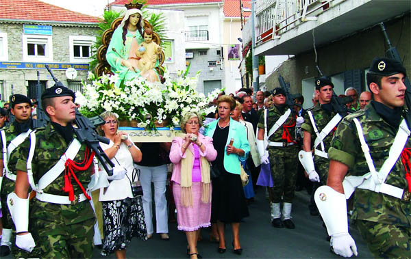 Imagen de la procesión de la Virgen del Rosario el pasado año  (Foto: ARCHIVO)