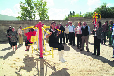 La alcaldesa inaugura nuevos parques y zonas ajardinadas en distintos puntos de Valdemorillo