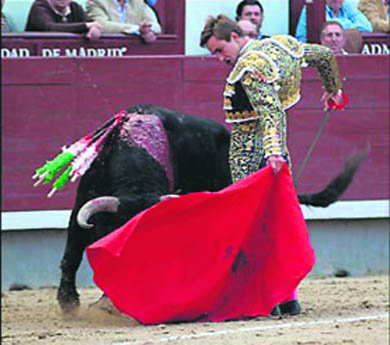 Bautista cortó dos orejas y salió por la Puerta Grande  (Foto: www.las-ventas.com)